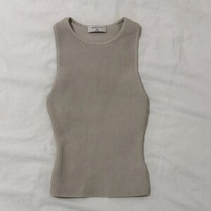 Babaton Sleeveless Ribbed Tank Top in Light Taupe